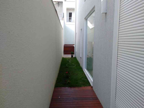 Imagem Casa com 4 Quartos à Venda, 245 m² em Aruã - Mogi Das Cruzes Imagem Casa com 4 Quartos à Venda, 245 m² em Aruã - Mogi Das Cruzes