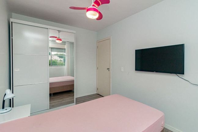 Imagem Apartamento com 3 Quartos à Venda, 63 m² em Santo Antônio - Porto Alegre Imagem Apartamento com 3 Quartos à Venda, 63 m² em Santo Antônio - Porto Alegre