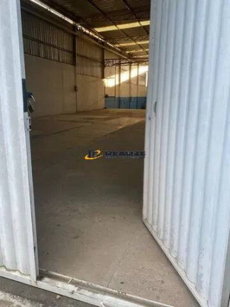 Sala Comercial à Venda, 1.000 m² em Campos Dos Goytacazes