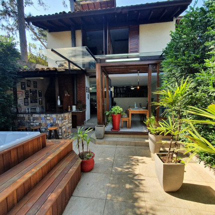 Imagem Casa com 3 Quartos à Venda, 180 m² em Alphaville - Santana De Parnaíba Imagem Casa com 3 Quartos à Venda, 180 m² em Alphaville - Santana De Parnaíba