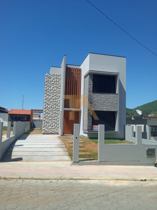 Imagem Imóvel com 3 Quartos à Venda, em Siriú - Garopaba Imagem Imóvel com 3 Quartos à Venda, em Siriú - Garopaba