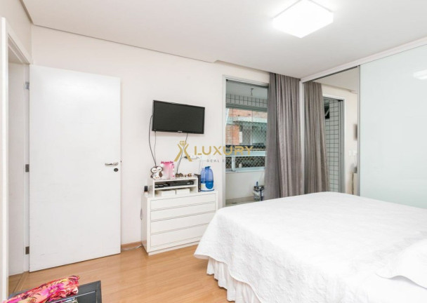 Imagem Imóvel com 4 Quartos à Venda, 146 m² em Santo Agostinho - Belo Horizonte Imagem Imóvel com 4 Quartos à Venda, 146 m² em Santo Agostinho - Belo Horizonte