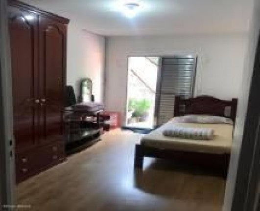 Imagem Imóvel com 3 Quartos à Venda, 245 m² em Metalúrgicos - Osasco