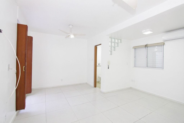 Imagem Apartamento com 1 Quarto à Venda, 60 m² em Centro Histórico - Porto Alegre Imagem Apartamento com 1 Quarto à Venda, 60 m² em Centro Histórico - Porto Alegre
