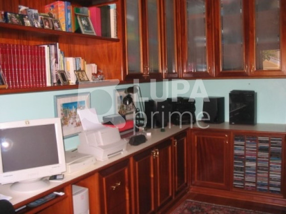 Imagem Casa com 5 Quartos à Venda, 460 m² em Morada Dos Pássaros - Barueri Imagem Casa com 5 Quartos à Venda, 460 m² em Morada Dos Pássaros - Barueri