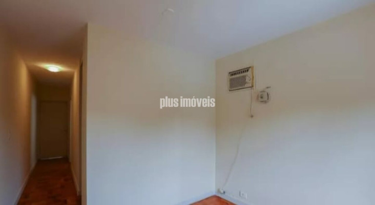 Imagem Casa com 4 Quartos à Venda, 250 m² em Moema - São Paulo Imagem Casa com 4 Quartos à Venda, 250 m² em Moema - São Paulo