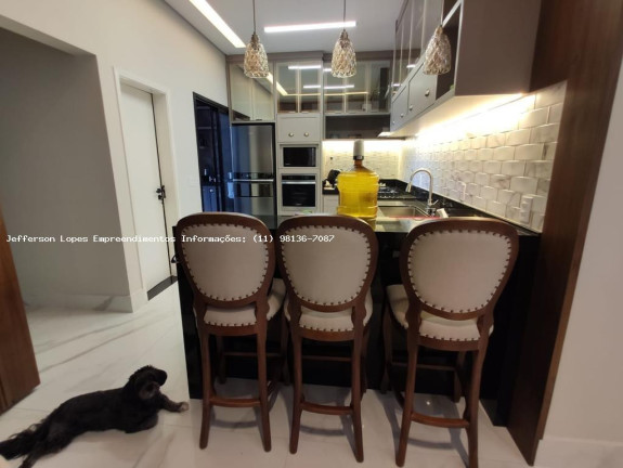 Imagem Casa com 3 Quartos à Venda, 192 m² em Jardim Residencial Dona Lucilla - Indaiatuba Imagem Casa com 3 Quartos à Venda, 192 m² em Jardim Residencial Dona Lucilla - Indaiatuba