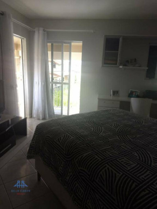 Imagem Casa com 3 Quartos à Venda, 250 m² em Carianos - Florianópolis Imagem Casa com 3 Quartos à Venda, 250 m² em Carianos - Florianópolis