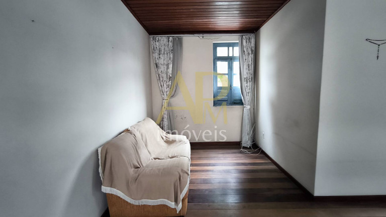 Imagem Casa com 4 Quartos à Venda, 290 m² em Centro - São José Imagem Casa com 4 Quartos à Venda, 290 m² em Centro - São José