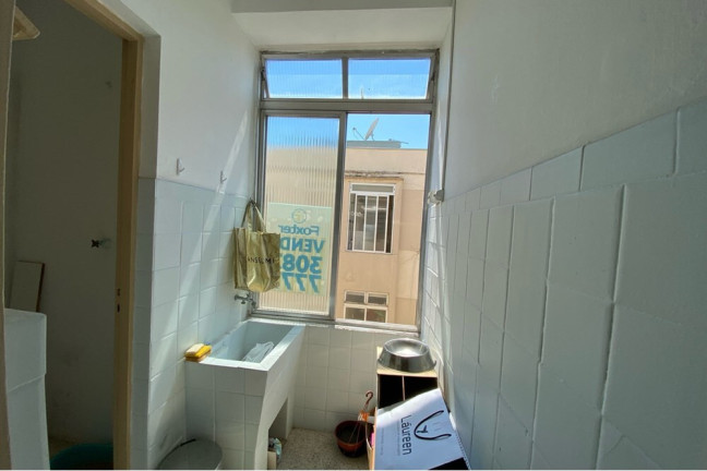 Imagem Imóvel com 2 Quartos à Venda, 59 m² em Santana - Porto Alegre Imagem Imóvel com 2 Quartos à Venda, 59 m² em Santana - Porto Alegre