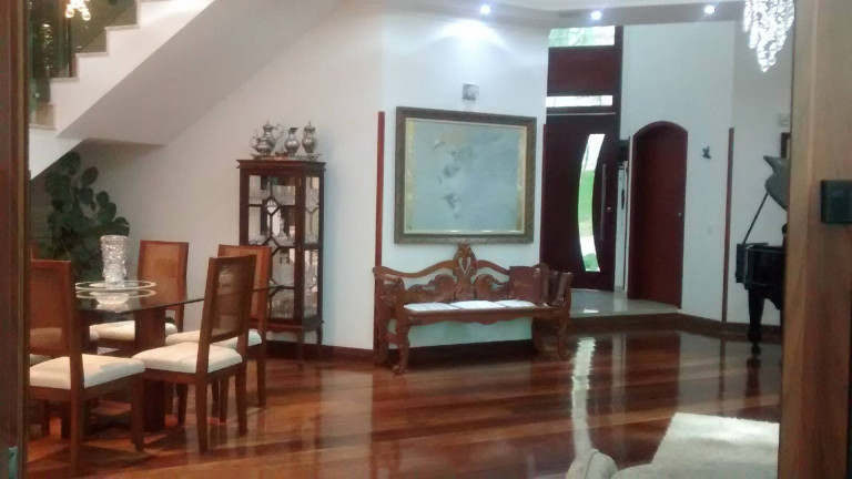 Imagem Casa com 3 Quartos à Venda, 560 m² em Residencial Morada Dos Lagos - Barueri Imagem Casa com 3 Quartos à Venda, 560 m² em Residencial Morada Dos Lagos - Barueri