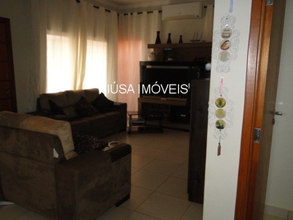 Imagem Casa com 3 Quartos à Venda, em Miguelopolis - Miguelópolis Imagem Casa com 3 Quartos à Venda, em Miguelopolis - Miguelópolis