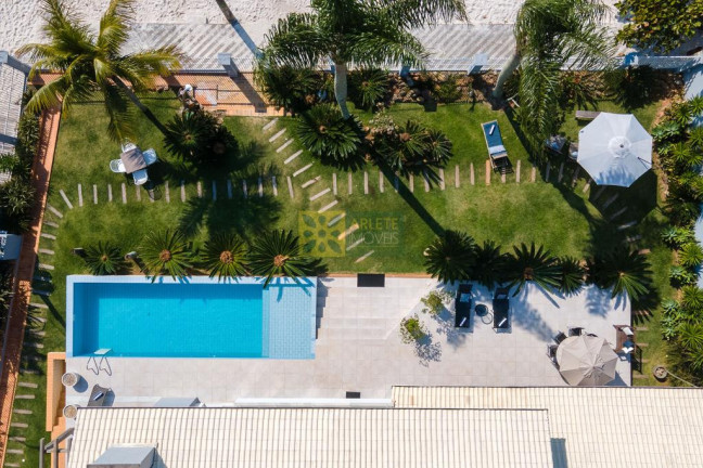 Imagem Casa com 6 Quartos para Alugar ou Temporada, 805 m² em Centro - Bombinhas Imagem Casa com 6 Quartos para Alugar ou Temporada, 805 m² em Centro - Bombinhas