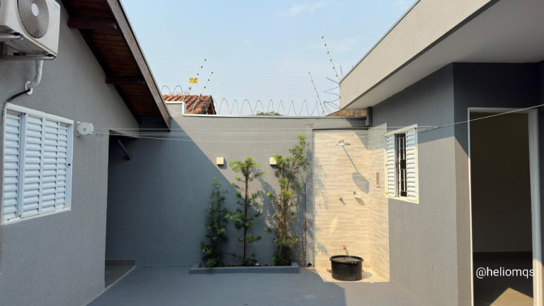 Imagem Casa com 3 Quartos à Venda, 200 m² em Parque Residencial Rita Vieira - Campo Grande Imagem Casa com 3 Quartos à Venda, 200 m² em Parque Residencial Rita Vieira - Campo Grande