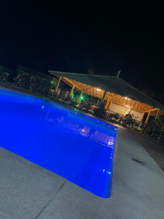 Imagem Casa com 4 Quartos à Venda, 1.440 m²