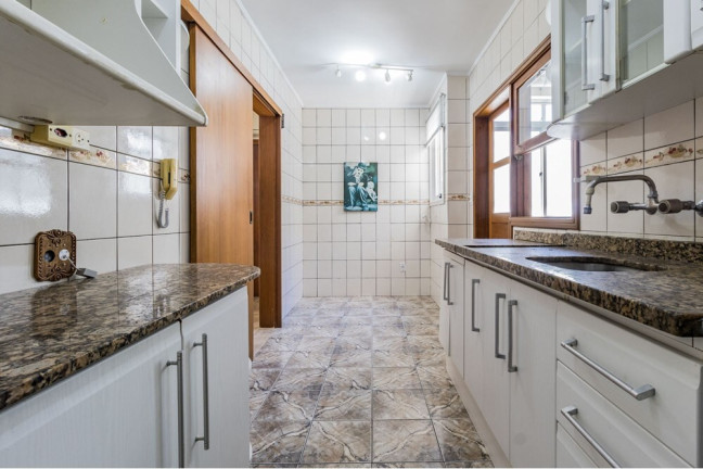 Imagem Imóvel com 2 Quartos à Venda, 177 m² em Higienópolis - Porto Alegre Imagem Imóvel com 2 Quartos à Venda, 177 m² em Higienópolis - Porto Alegre