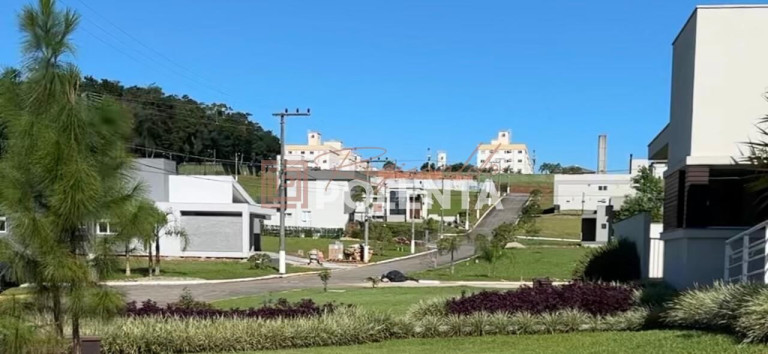 Terreno à Venda, 450 m² em Argentina - Criciúma