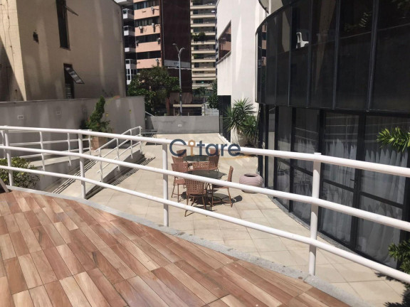 Imagem Apartamento com 2 Quartos à Venda,  em Meireles - Fortaleza
