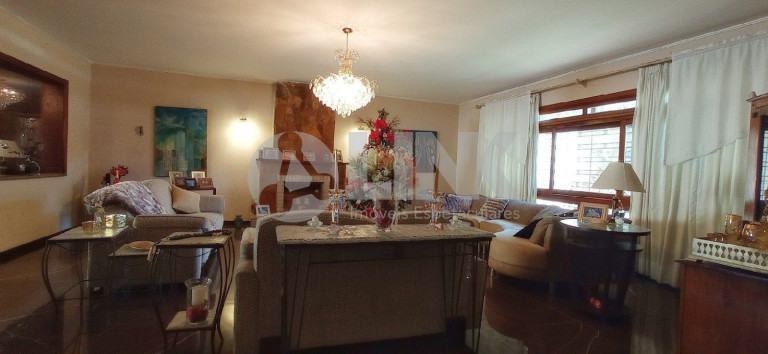 Imagem Casa com 3 Quartos à Venda, 374 m² em Jardim Lindóia - Porto Alegre