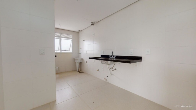 Imagem Imóvel com 2 Quartos à Venda, 166 m² em Tristeza - Porto Alegre Imagem Imóvel com 2 Quartos à Venda, 166 m² em Tristeza - Porto Alegre