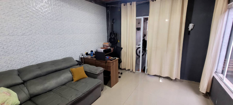 Imagem Casa com 2 Quartos à Venda, 200 m² em Mogi Das Cruzes Imagem Casa com 2 Quartos à Venda, 200 m² em Mogi Das Cruzes