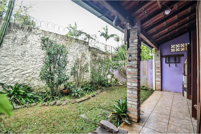 Imagem Casa com 2 Quartos à Venda, em Serraria - Porto Alegre Imagem Casa com 2 Quartos à Venda, em Serraria - Porto Alegre