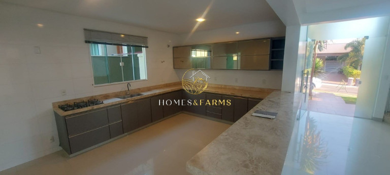 Imagem Casa com 3 Quartos para Alugar,  em Condomínio Do Lago - Goiânia