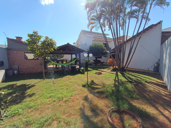 Imagem Casa com 3 Quartos à Venda, 390 m² em Jardim Leblon - Goiania Imagem Casa com 3 Quartos à Venda, 390 m² em Jardim Leblon - Goiania