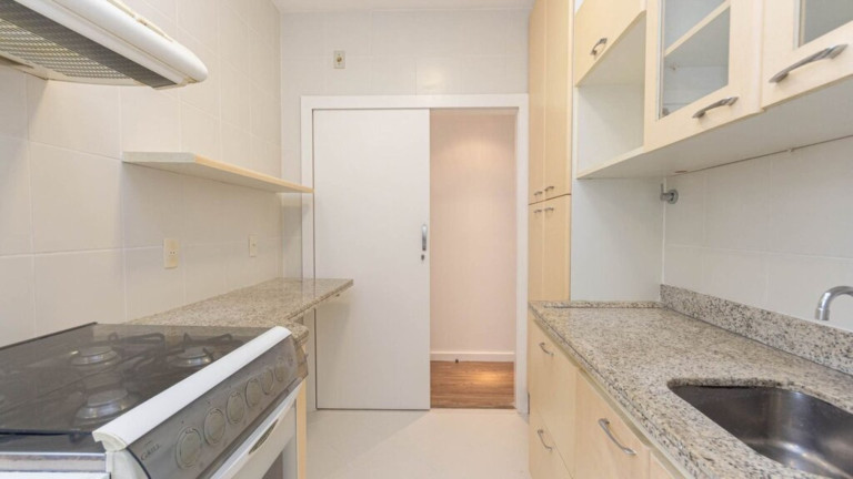 Imagem Imóvel com 1 Quarto à Venda, 64 m² em Ipanema - Rio De Janeiro Imagem Imóvel com 1 Quarto à Venda, 64 m² em Ipanema - Rio De Janeiro