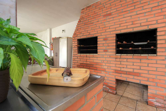 Imagem Apartamento com 2 Quartos à Venda, 68 m² em Azenha - Porto Alegre