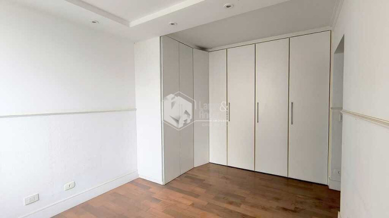 Imagem Apartamento com 3 Quartos à Venda, 129 m² em Itaim Bibi - São Paulo Imagem Apartamento com 3 Quartos à Venda, 129 m² em Itaim Bibi - São Paulo