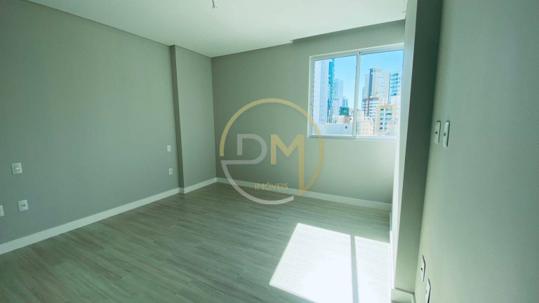 Imagem Apartamento com 3 Quartos à Venda, 142 m² em Centro - Balneário Camboriú Imagem Apartamento com 3 Quartos à Venda, 142 m² em Centro - Balneário Camboriú