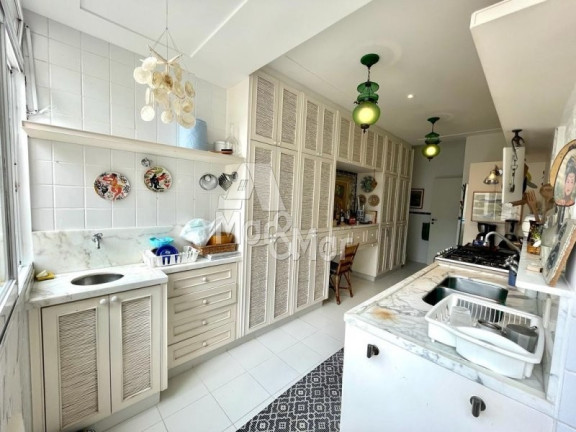 Imagem Apartamento com 3 Quartos à Venda, 153 m² em Pitangueiras - Guarujá Imagem Apartamento com 3 Quartos à Venda, 153 m² em Pitangueiras - Guarujá