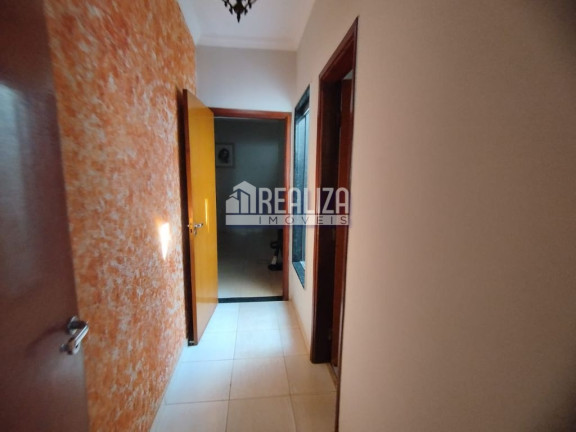 Imagem Casa com 3 Quartos à Venda, 250 m² em Jardim Elza Amuí Ii - Uberaba Imagem Casa com 3 Quartos à Venda, 250 m² em Jardim Elza Amuí Ii - Uberaba
