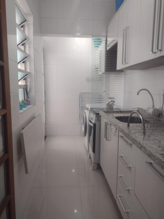 Imagem Apartamento com 2 Quartos à Venda, 51 m² em São João - Porto Alegre Imagem Apartamento com 2 Quartos à Venda, 51 m² em São João - Porto Alegre