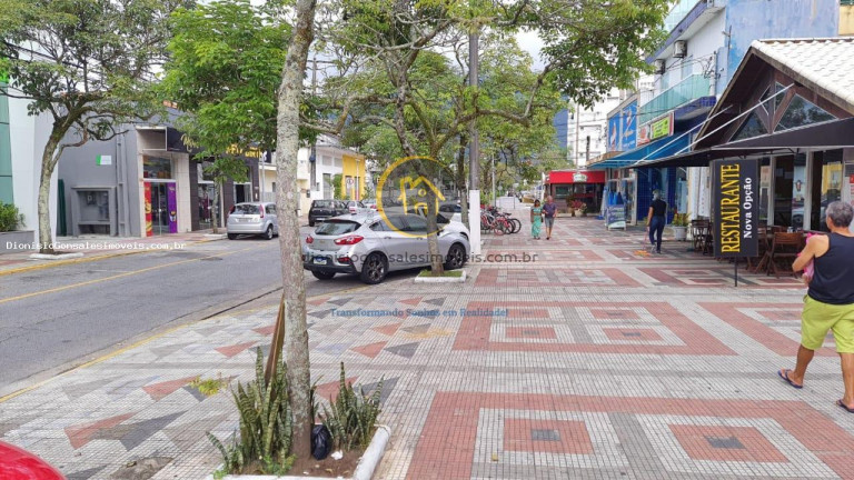 Imagem Apartamento com 2 Quartos à Venda, 61 m² em Centro - Peruíbe