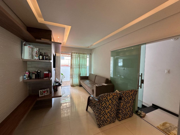Casa com 3 Quartos à Venda, 72 m² em Bom Jesus - Contagem