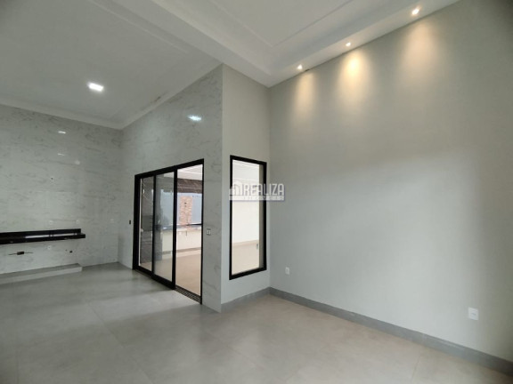 Imagem Casa com 3 Quartos à Venda, 250 m² em Parque Das Laranjeiras - Uberaba Imagem Casa com 3 Quartos à Venda, 250 m² em Parque Das Laranjeiras - Uberaba