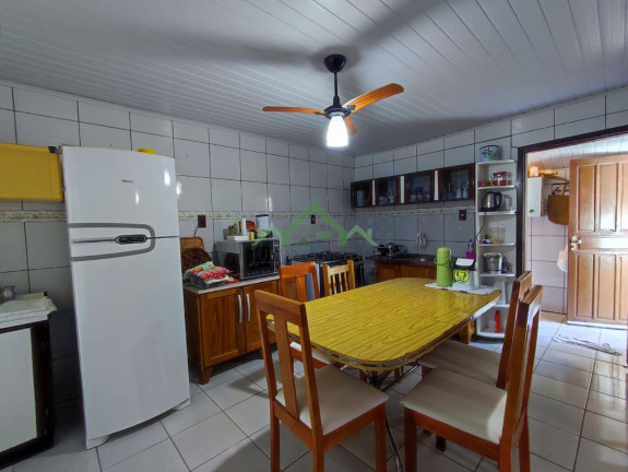 Imagem Casa com 4 Quartos à Venda, 300 m² em Centro - Balneário Barra Do Sul Imagem Casa com 4 Quartos à Venda, 300 m² em Centro - Balneário Barra Do Sul