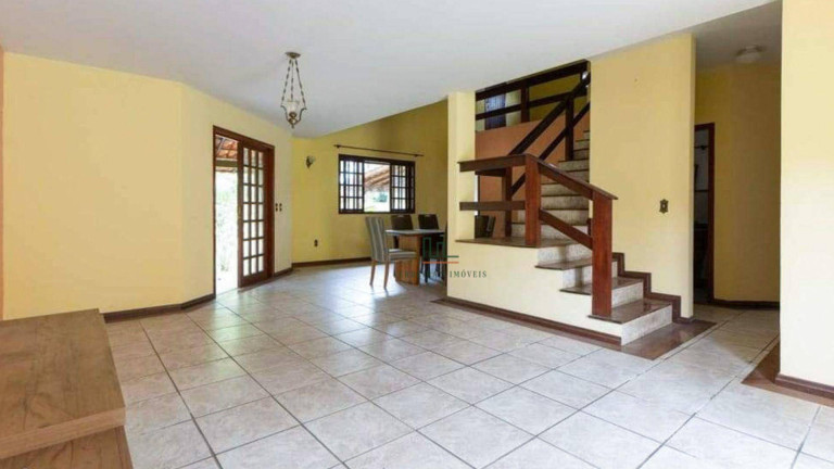 Imagem Casa com 4 Quartos à Venda, 250 m² em Itaipu - Niterói Imagem Casa com 4 Quartos à Venda, 250 m² em Itaipu - Niterói