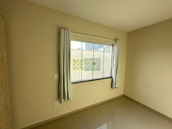 Imagem Apartamento com 2 Quartos para Alugar, 80 m² em Balneário Perequê - Porto Belo Imagem Apartamento com 2 Quartos para Alugar, 80 m² em Balneário Perequê - Porto Belo
