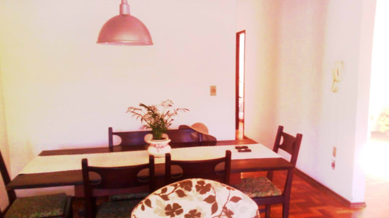 Imagem Casa com 3 Quartos à Venda, 112 m² em Camaquã - Porto Alegre Imagem Casa com 3 Quartos à Venda, 112 m² em Camaquã - Porto Alegre
