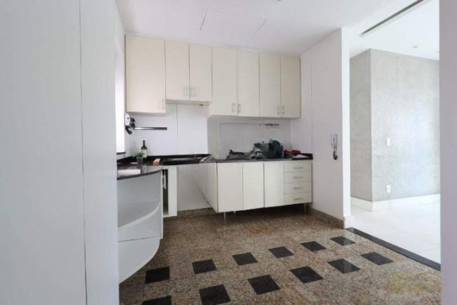 Imagem Apartamento com 3 Quartos à Venda, 107 m² em Belvedere - Belo Horizonte