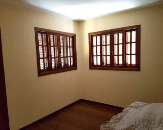 Imagem Casa com 4 Quartos à Venda, 305 m² em Vale Do Paraíso - Teresópolis Imagem Casa com 4 Quartos à Venda, 305 m² em Vale Do Paraíso - Teresópolis