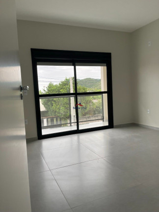 Imagem Sobrado com 3 Quartos à Venda, 180 m² em São João Do Rio Vermelho - Florianópolis Imagem Sobrado com 3 Quartos à Venda, 180 m² em São João Do Rio Vermelho - Florianópolis