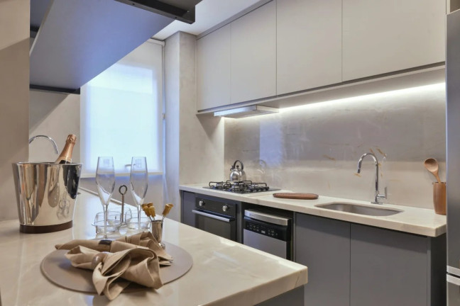 Imagem Apartamento com 1 Quarto à Venda, 42 m² em Savassi - Belo Horizonte Imagem Apartamento com 1 Quarto à Venda, 42 m² em Savassi - Belo Horizonte