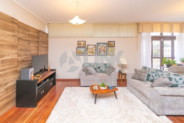 Imagem Casa com 3 Quartos à Venda, 234 m² em Petrópolis - Porto Alegre Imagem Casa com 3 Quartos à Venda, 234 m² em Petrópolis - Porto Alegre