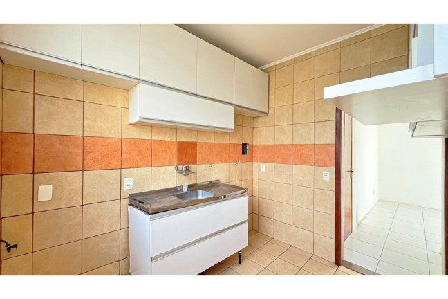 Imagem Apartamento com 3 Quartos à Venda, 72 m² em Cristal - Porto Alegre Imagem Apartamento com 3 Quartos à Venda, 72 m² em Cristal - Porto Alegre