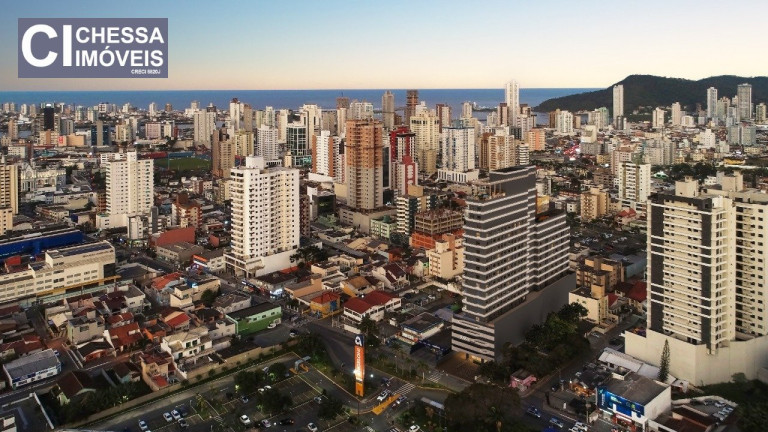 Imagem Loft com 1 Quarto à Venda ou Locação, 28 m² em Centro - Itajaí Imagem Loft com 1 Quarto à Venda ou Locação, 28 m² em Centro - Itajaí