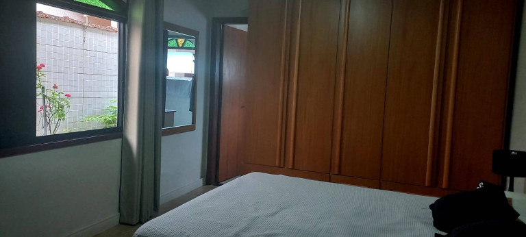 Casa com 3 Quartos à Venda, 270 m² em Guilhermina - Praia Grande